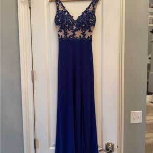 Elegant Blue Lace Evening Gown